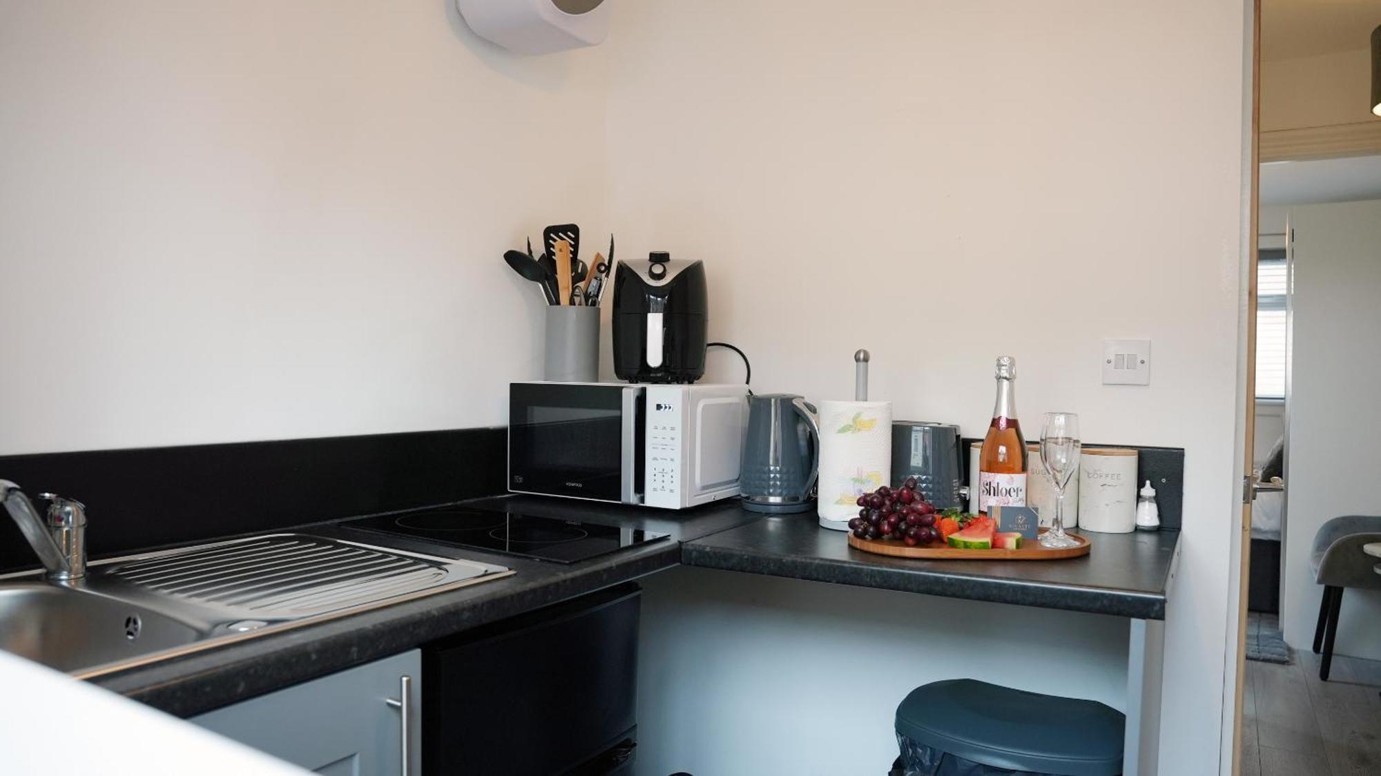 City Centre House, Parking With Ev, Free Wifi, Netflix Coventry Kültér fotó