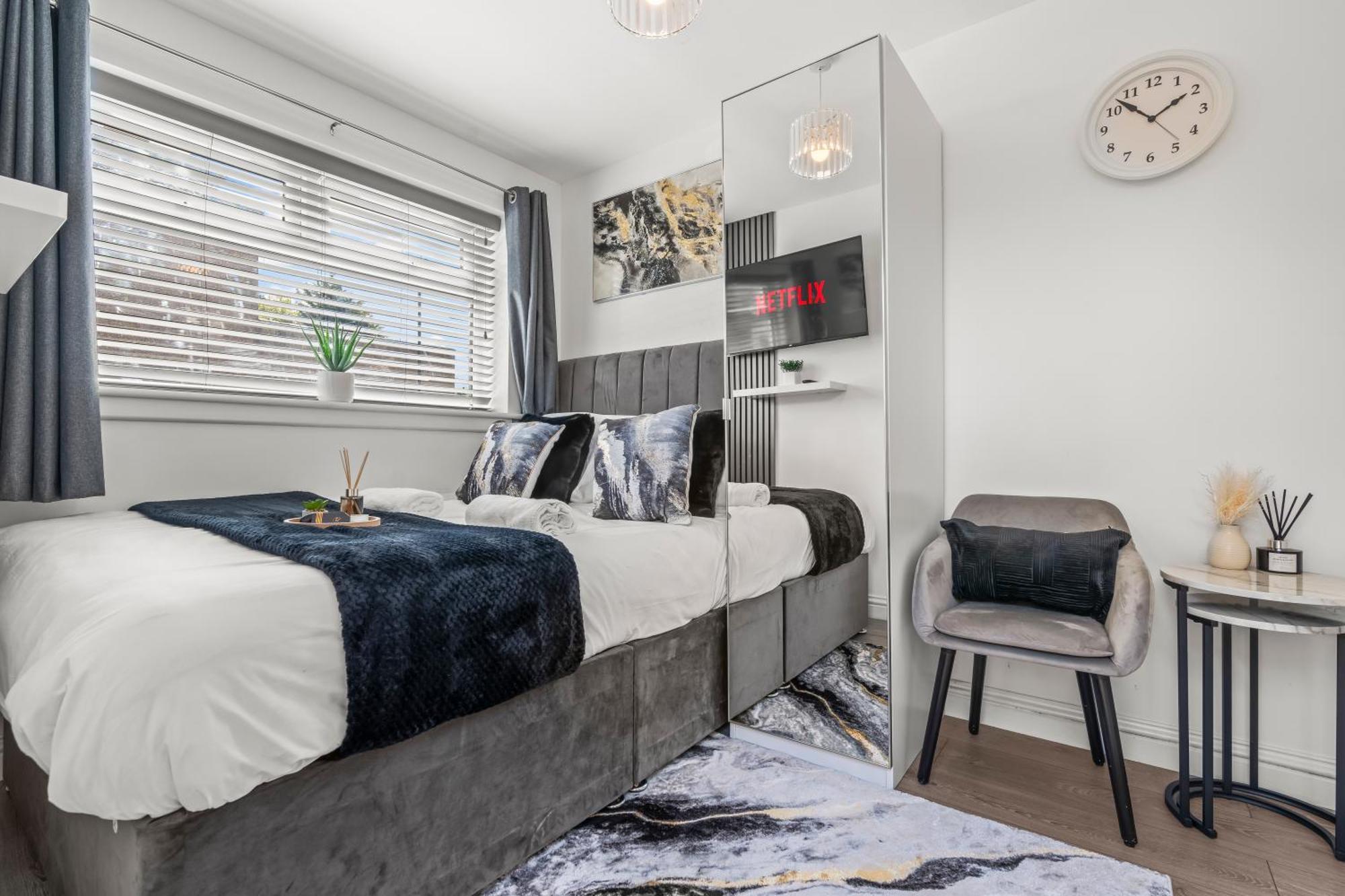 City Centre House, Parking With Ev, Free Wifi, Netflix Coventry Kültér fotó