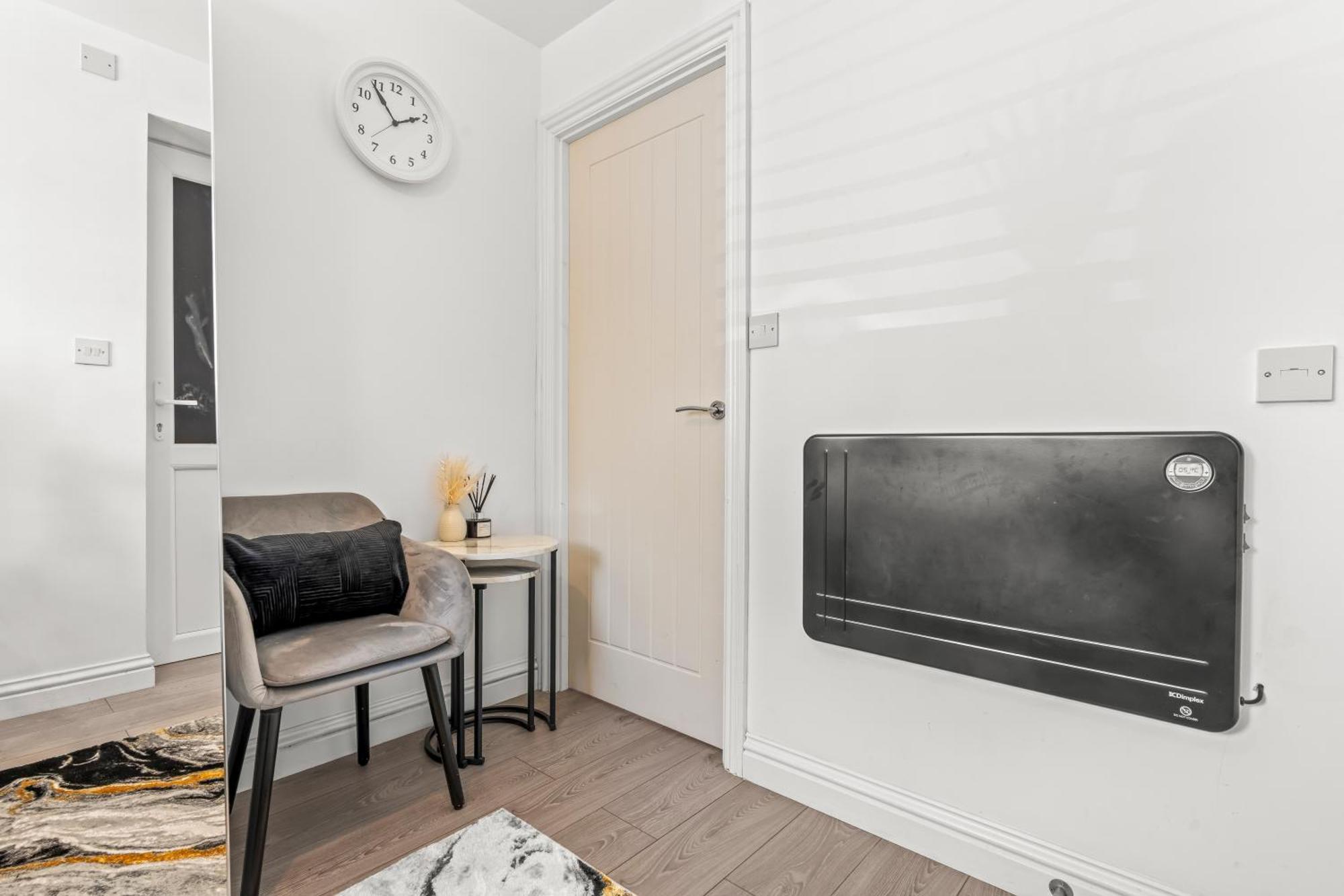 City Centre House, Parking With Ev, Free Wifi, Netflix Coventry Kültér fotó